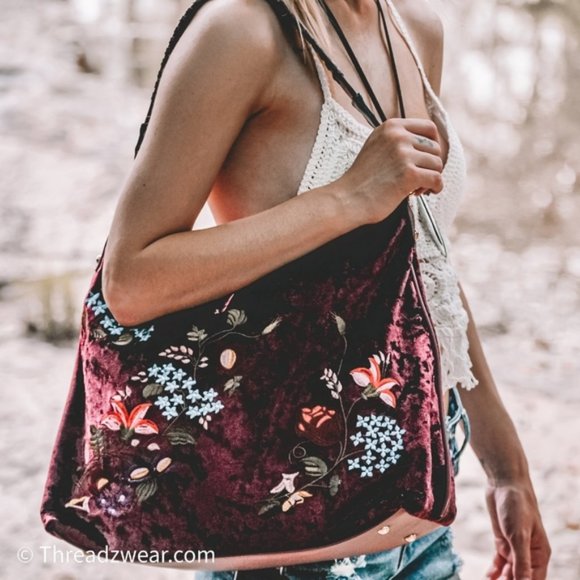 Primrose Signature Boutique Handbags - 💢💢EMBROIDERED MAROON FABRIC BOHO BAG